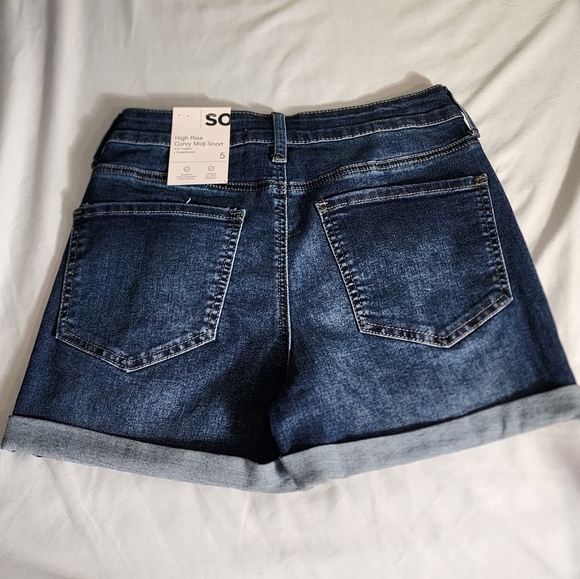 So womens jrs high rise curvy jean shorts distressed cutoff sz 5 new - Picture 4 of 4